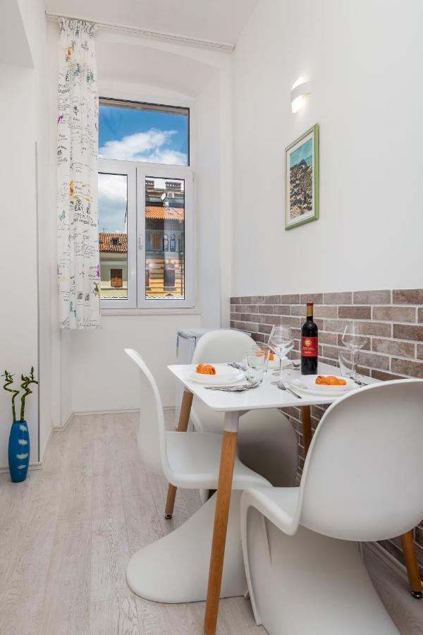 Rijeka With Love Center 外观 照片